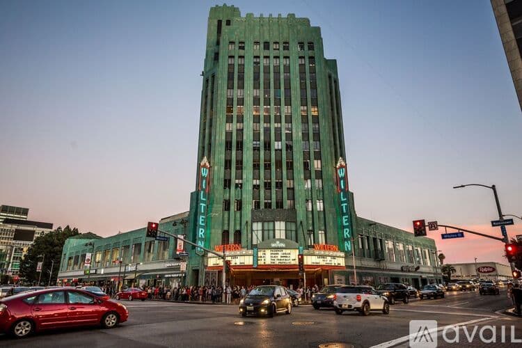 Los Angeles Apartment: 111 Normandie Avenue