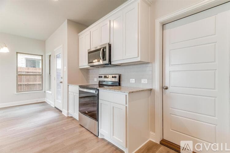 Mansfield House: 803 Homeplace Cir
