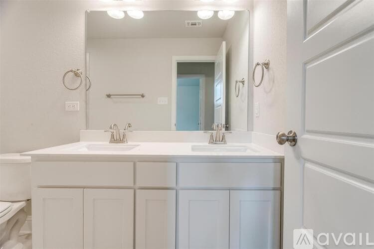 Mansfield House: 803 Homeplace Cir
