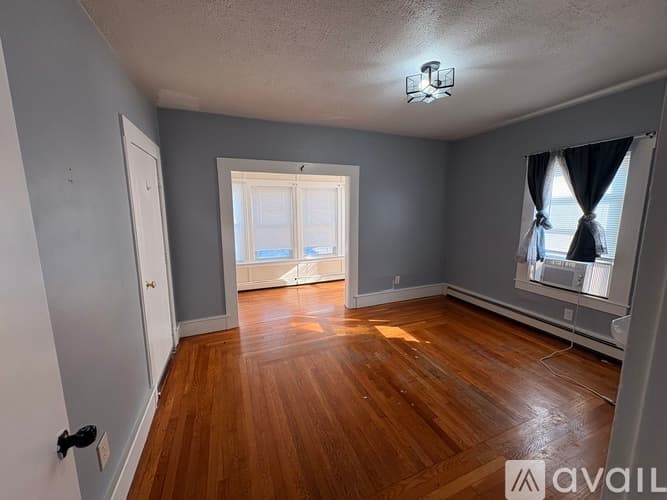 Taunton Apartment: 10 Morton St