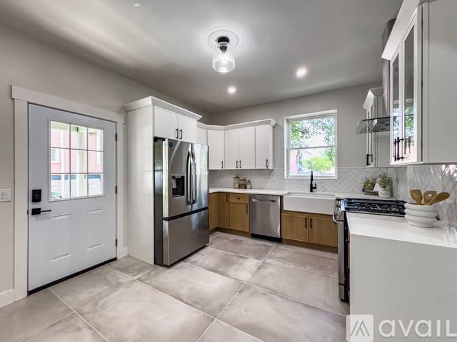 Cincinnati House: 2369 Park Ave