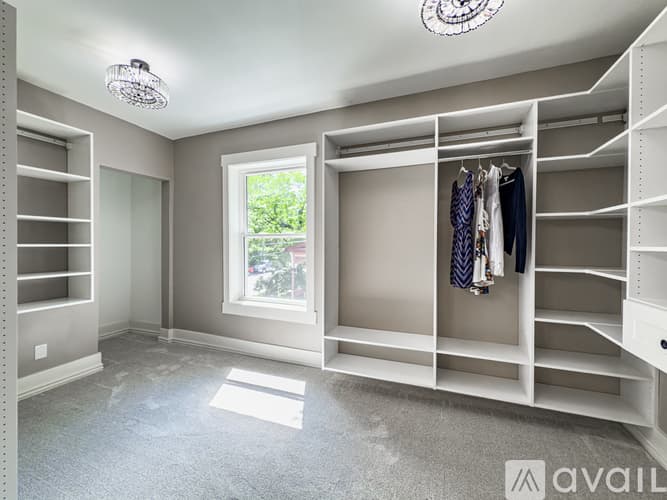 Cincinnati House: 2369 Park Ave