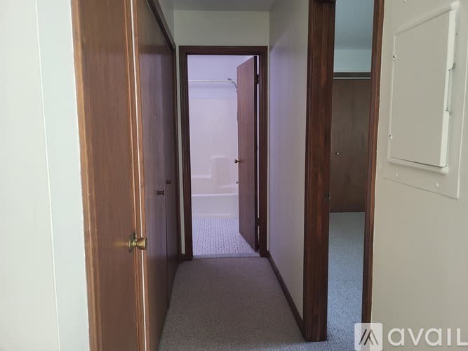 Simsbury Condo: 107 Hilltop Drive