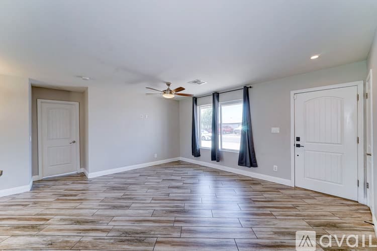 Phoenix House: 1716 West Villa Theresa Drive