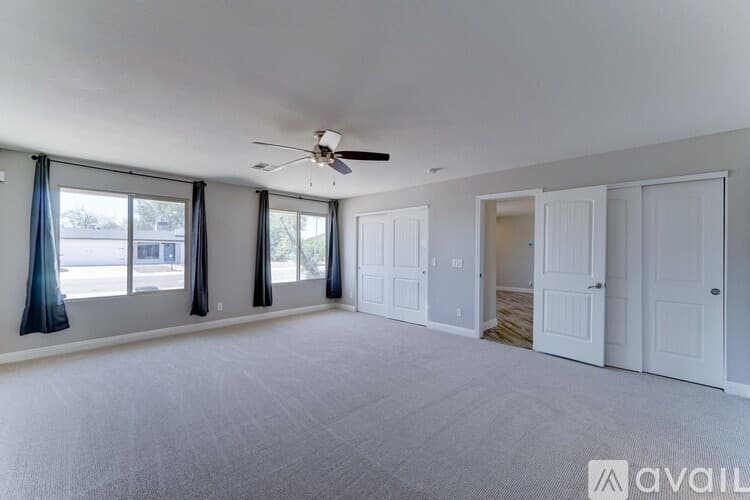 Phoenix House: 1716 West Villa Theresa Drive