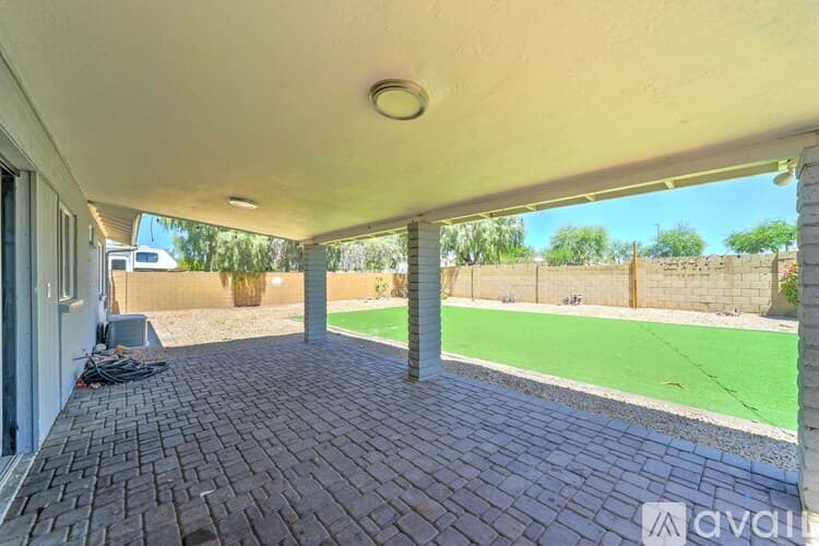 Phoenix House: 1716 West Villa Theresa Drive