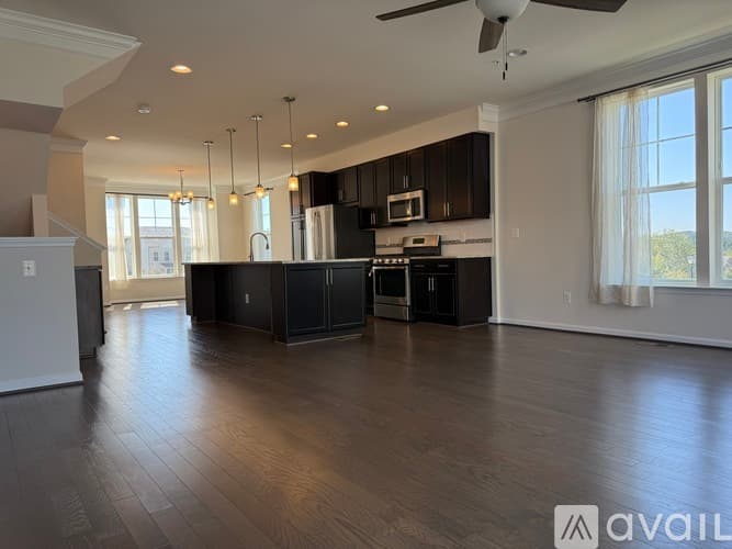 Frederick Townhome: 5585 Peregrine Way