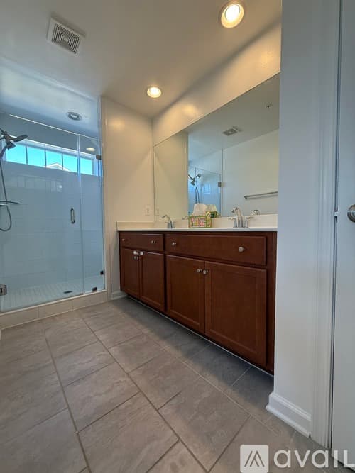 Frederick Townhome: 5585 Peregrine Way