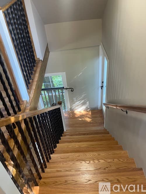 Adams House: 6 East St