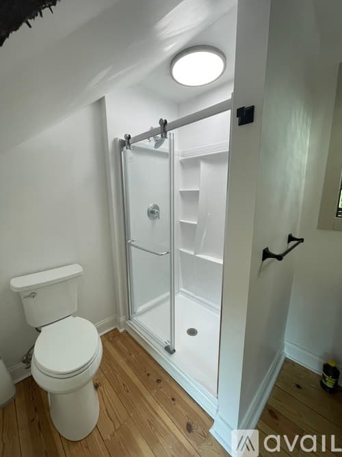 Adams House: 6 East St