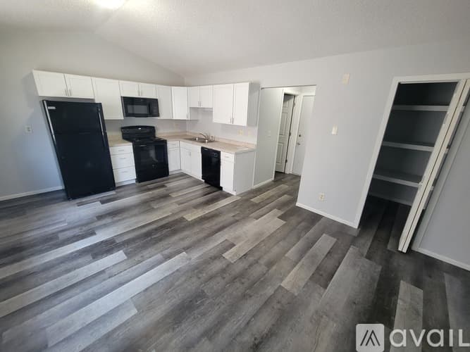 La Crosse Apartment: 514 10th St N