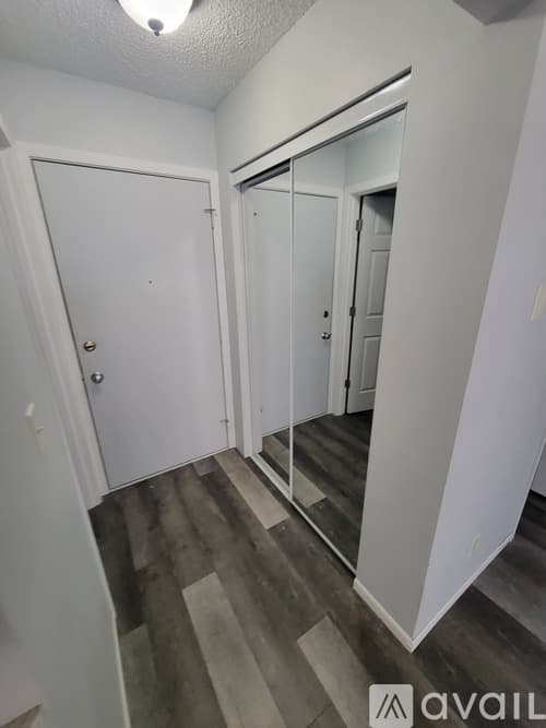 La Crosse Apartment: 514 10th St N