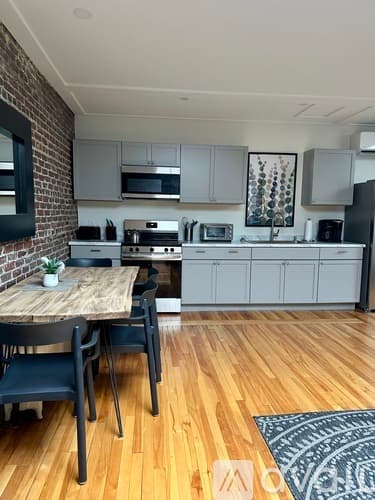 Ellsworth Apartment: 120 Main St