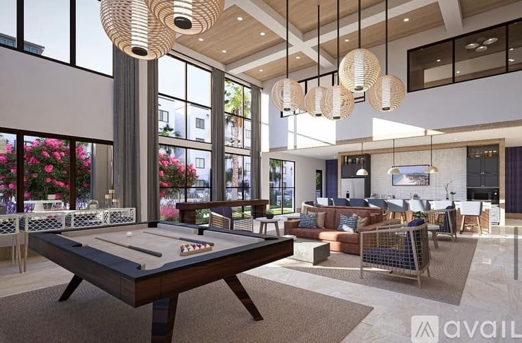 Tampa Townhome: 5125 West Tyson Ave