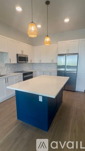 Tampa Townhome: 5125 West Tyson Ave