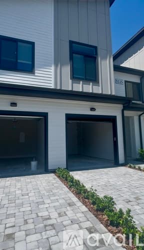 Tampa Townhome: 5125 West Tyson Ave