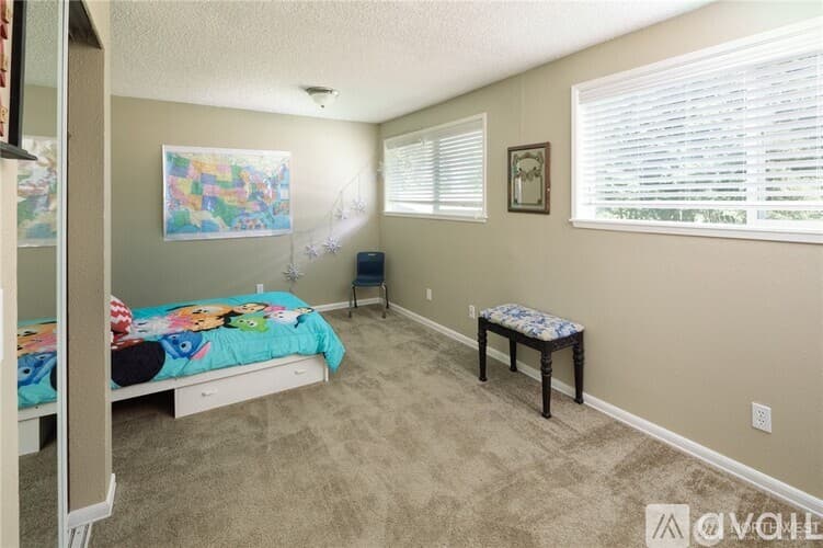 Lake Tapps House: 19105 60th Street East