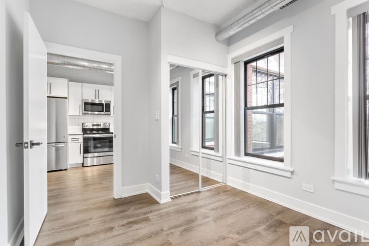 Chicago Apartment: 7645 N Sheridan Rd