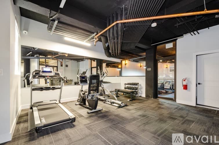 Chicago Apartment: 7645 N Sheridan Rd