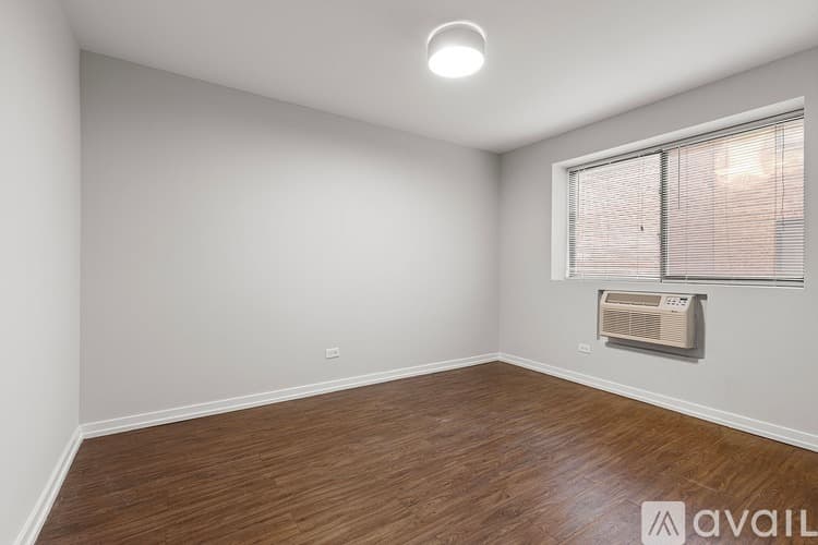 Chicago Apartment: 6134 N Kenmore Ave