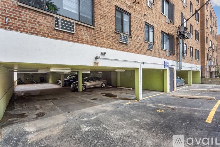 Chicago Apartment: 6134 N Kenmore Ave