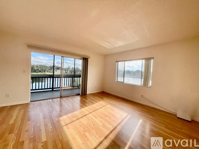 Clearwater Apartment: 811 N Keene Rd