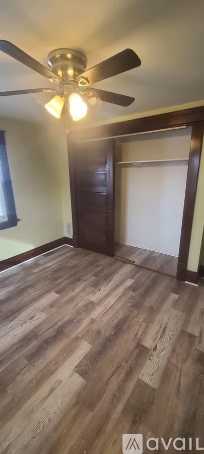Sharon Apartment: 410 Cedar Ave