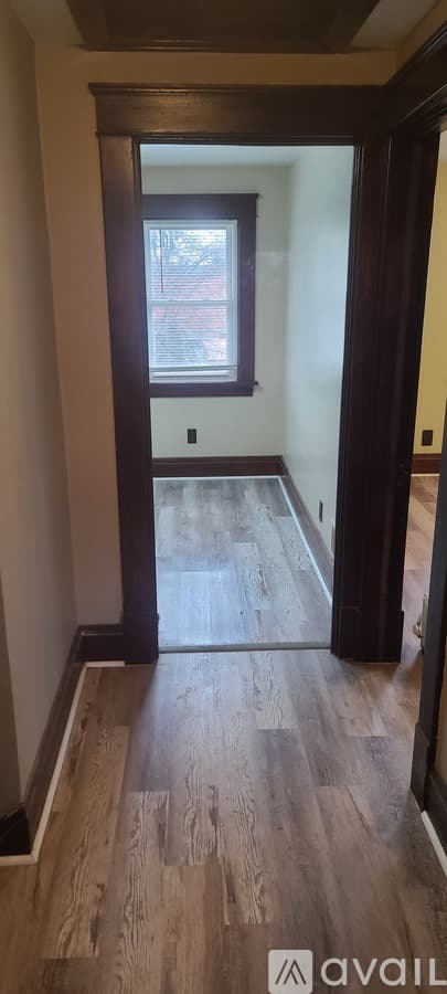 Sharon Apartment: 410 Cedar Ave