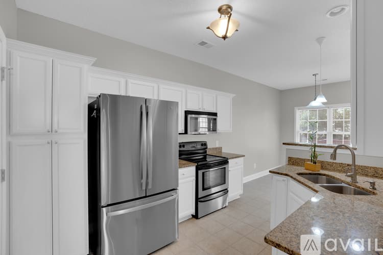 Blythewood House: 321 Joshua Tree Ct