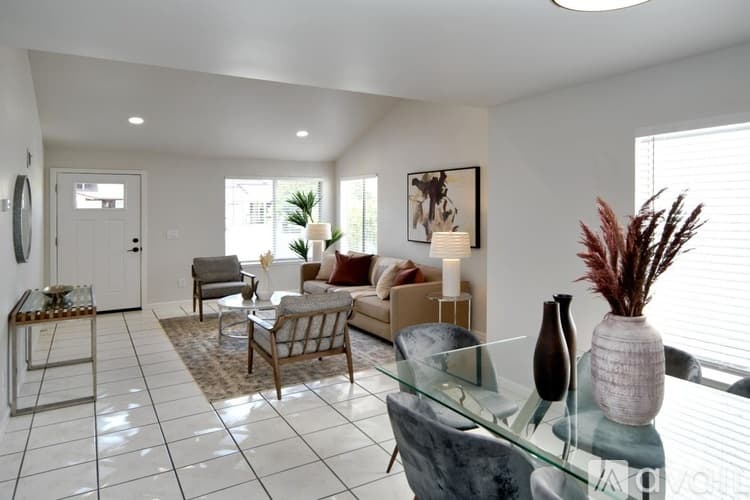 San Jose House: 3928 Taubeh Court