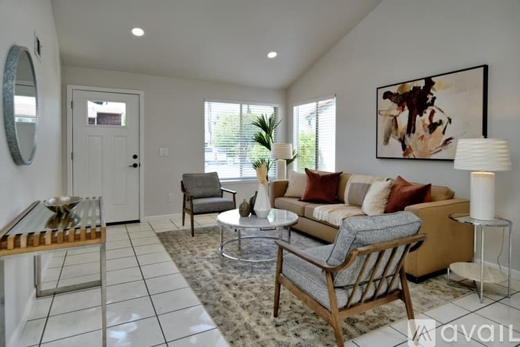 San Jose House: 3928 Taubeh Court