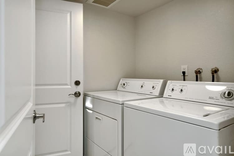 San Jose House: 3928 Taubeh Court