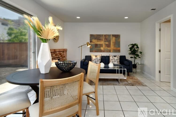 San Jose House: 3928 Taubeh Court