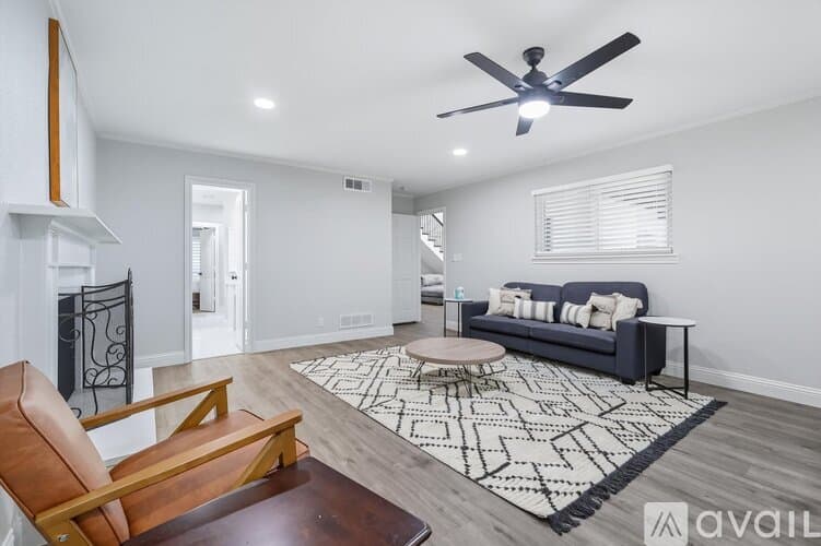 Flower Mound House: 3667 High Point Dr