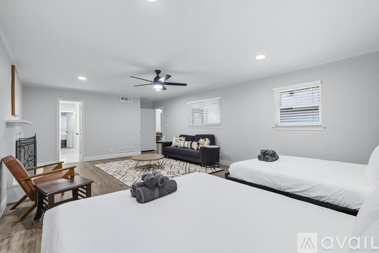 Flower Mound House: 3667 High Point Dr