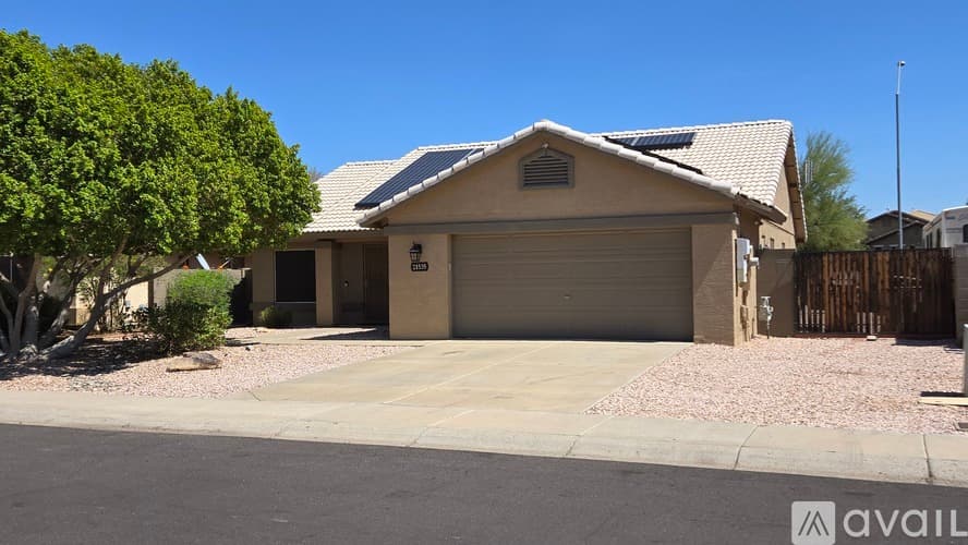Peoria House: 21535 North 107th Drive