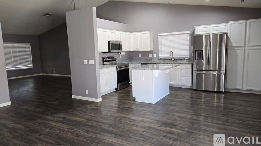 Peoria House: 21535 North 107th Drive