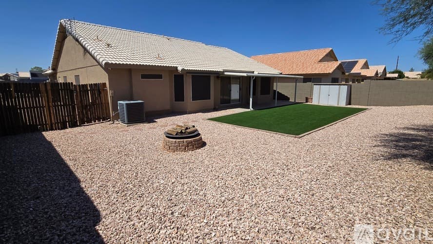 Peoria House: 21535 North 107th Drive