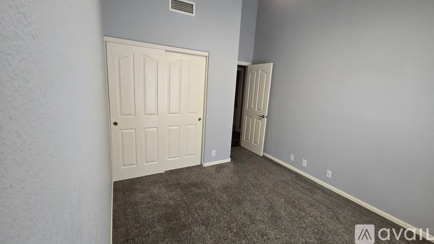 Peoria House: 21535 North 107th Drive