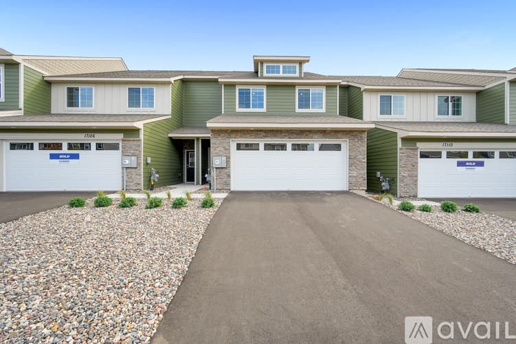 Lakeville Townhome: 17108 Dysart Pl