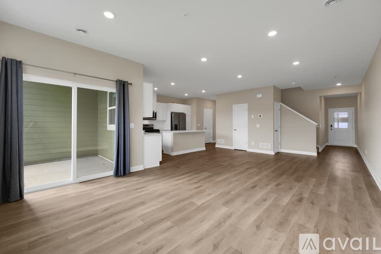 Lakeville Townhome: 17108 Dysart Pl