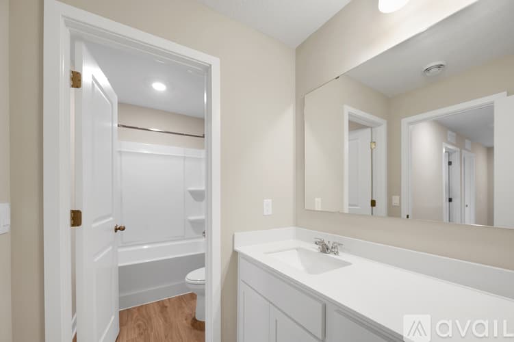 Lakeville Townhome: 17108 Dysart Pl