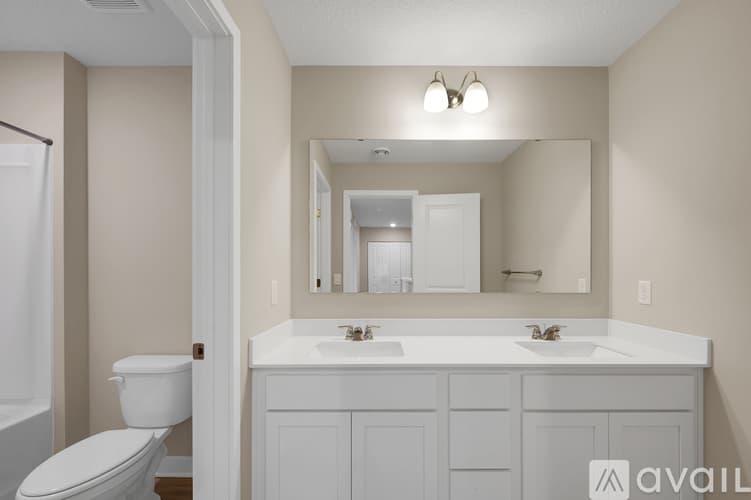 Lakeville Townhome: 17108 Dysart Pl