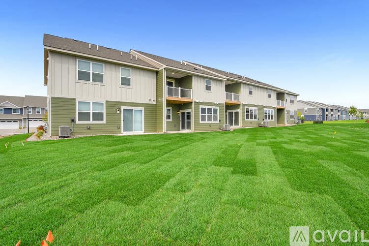 Lakeville Townhome: 17108 Dysart Pl