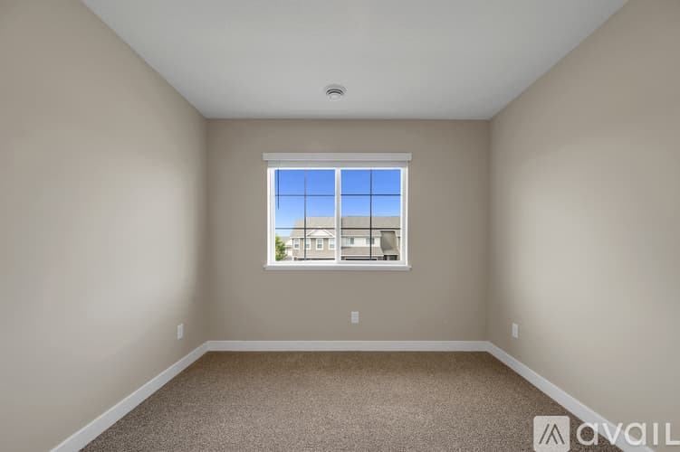 Lakeville Townhome: 17108 Dysart Pl