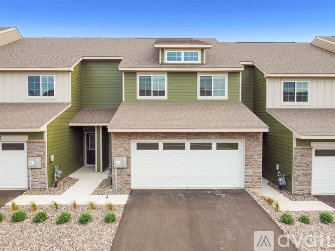 Lakeville Townhome: 17108 Dysart Pl