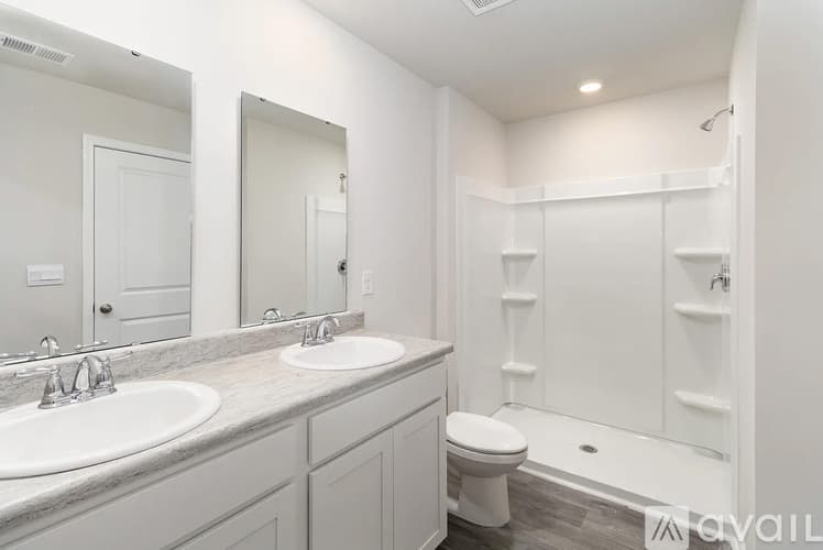 Tabor City House: 99 Cambridge Drive
