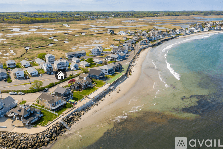 Wells House: 22 Gold Ribbon Dr