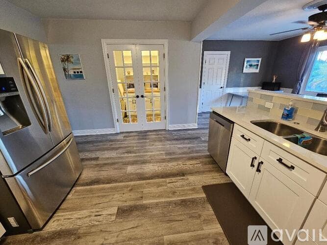 Oakland Park House: 1773 NW 37th St