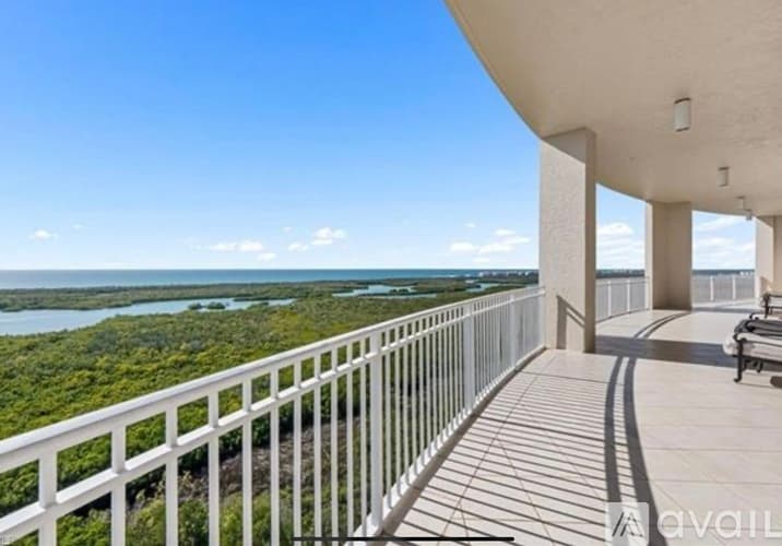 Naples Condo: 1001 Arbor Lake Dr